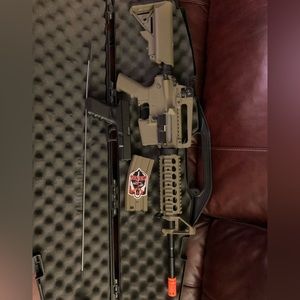 Lancer Tactical M-16 airsoft rifle